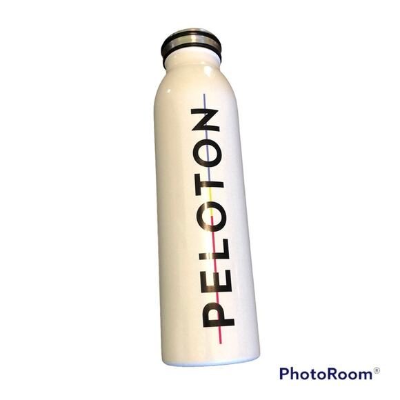 New Peloton Water Bottle Exercise Workout Cycling Cross-training Hydration - Picture 1 of 6